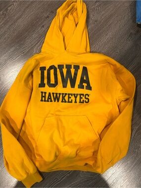 Iowa Hawkeyes Yellow Hoodie Sweatshirt - Women